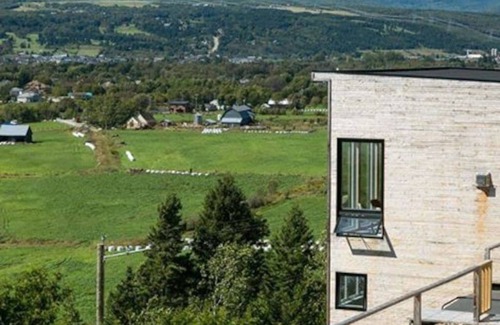 Baie-St-Paul Ski Chalet | Hôtel à la maison - Panache, spa et fleuve