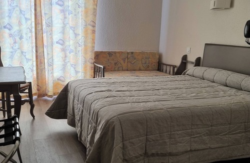 Collioure Hotel | Hôtel Ambeille