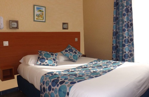 13th Arrondissement Hotel | Hôtel de la Place des Alpes