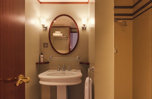 Notre-Dame-des-Champs Hotel | Hôtel des Grands Voyageurs