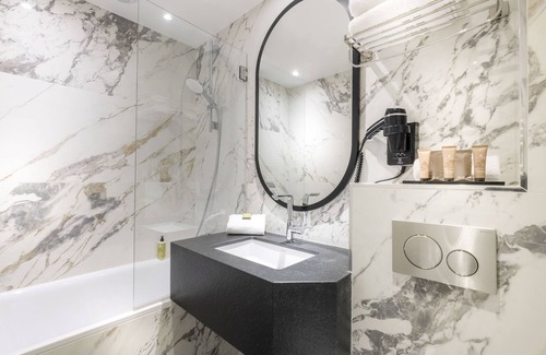Chaillot Hotel | Hôtel du Bois Champs-Elysées