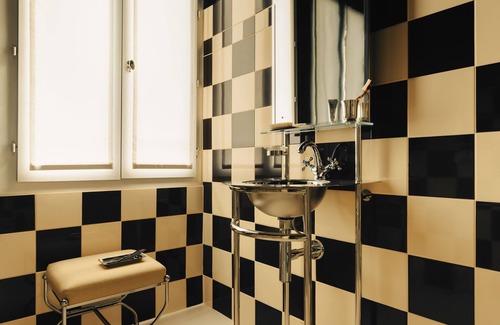 Quartier de la Porte-Saint-Denis Hotel | Hôtel du Château d'Eau - Touriste