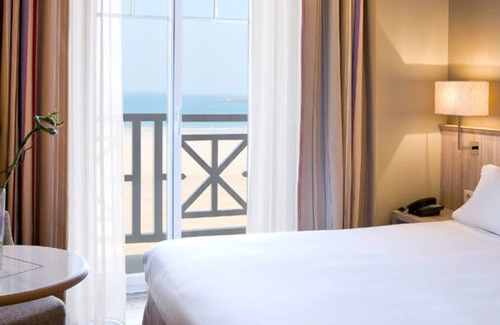 Courtoisville-Sillon-Moka Hotel | Hôtel L'Antinéa