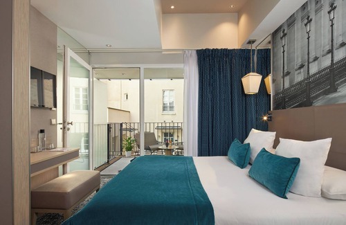 Latin Hotel | Hôtel La Lanterne & Spa By Timhotel