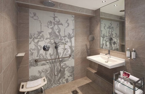 Latin Hotel | Hôtel La Lanterne & Spa By Timhotel