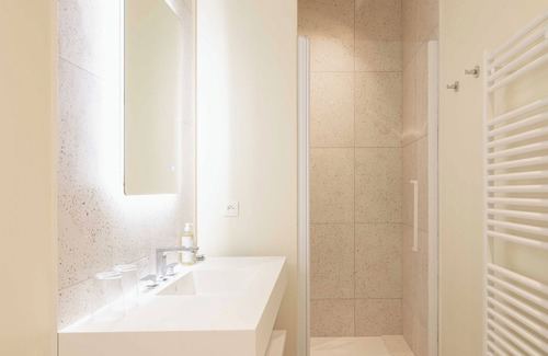 Biarritz City Centre Hotel | Hôtel La Suite