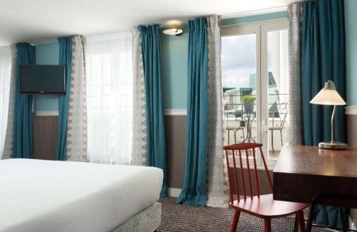 9th Arrondissement Hotel | Hôtel Les 3 Poussins