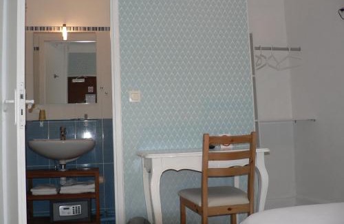 Biarritz City Centre Hotel | Hôtel Les Alizés
