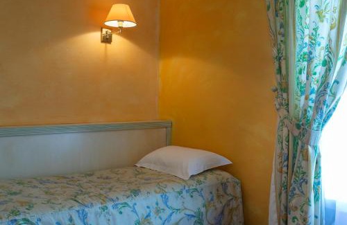 Arles Hotel | Hôtel Mireille