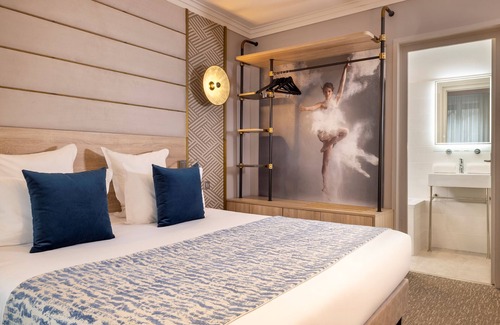 Notre-Dame-des-Champs Hotel | Hôtel Nude Paris - Color Vision