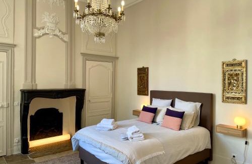 Semur-en-Auxois Apartment | Hôtel Particulier, Maison Jazey.