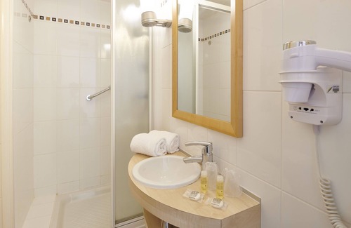 La Baule-Escoublac Hotel | Hôtel Vacances Bleues Villa Caroline