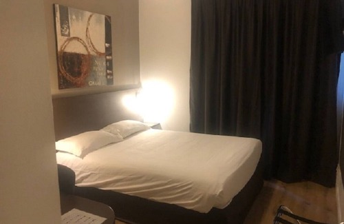Les Chalets - Saint-Aubin - Saint-Etienne Hotel | Hôtel Victor Hugo