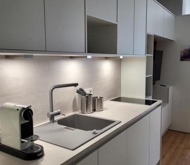 Euren Apartment | H-Apartments Lambertistraße