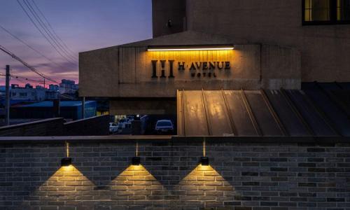 Chuncheon Hotel | H Avenue Chuncheon