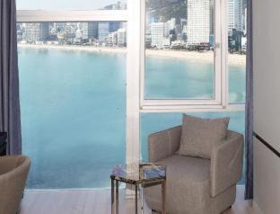 Suyeong-Gu Hotel | H Avenue Gwanganri Beach