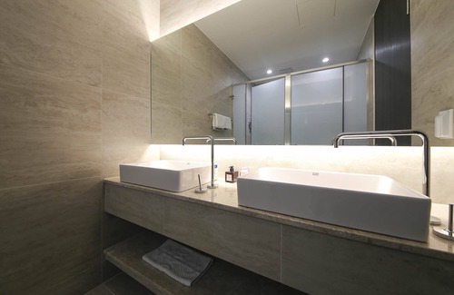 Seo-Gu Hotel | H Avenue Sangmu