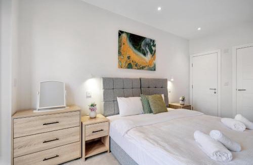 Coulsdon West House | H L Homes