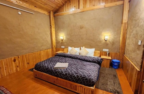 Banjar Cabin | H Laida Tirthan King Room with Mountain View