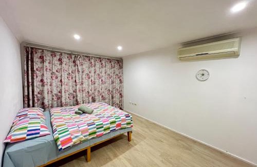 Baulkham Hills House | H Room