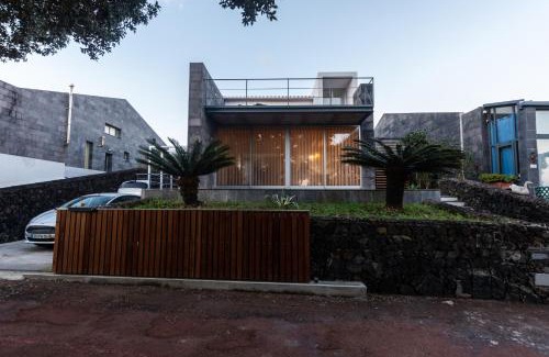 Caloura Villa | H. S. Caloura