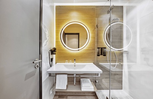 Loerick Hotel | H2 Hotel Düsseldorf Seestern