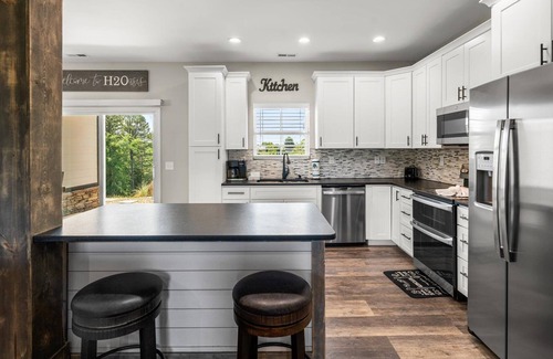 Sevierville Cabin | H2Oasis: Private Heated Outdoor Swimming Pool and Mountain Views