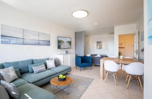 Scharbeutz Apartment | H3 53 - Hanseat - Außenschwimmbad