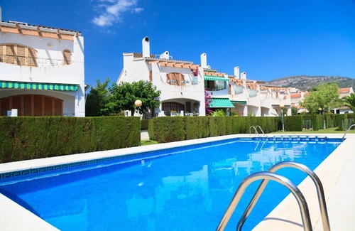 L'Hospitalet de l'Infant House | H308-332 UHC ARENAL FAMILY COMPLEX