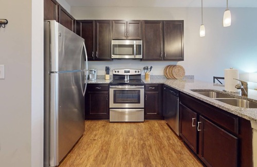 Norfolk Apartment | H4N Watermark - 1 Bedroom Apartment in Norfolk