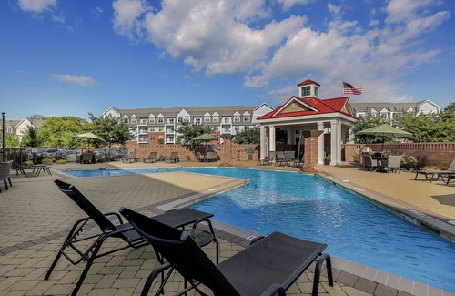 Norfolk Apartment | H4N Watermark - 2 Bed Apartment in Norfolk
