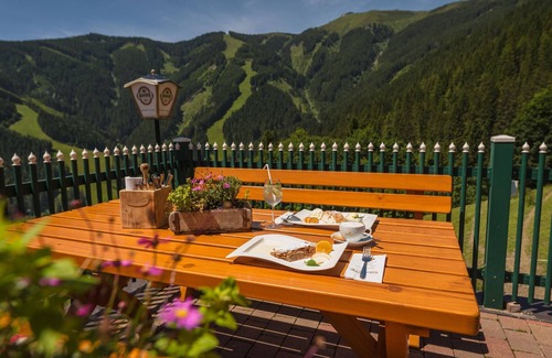 Zell am See Apartment | HA Zirbe 110m² Seeblick - Winter - Berghotel Jaga-alm