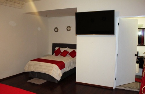 Benito Juarez Hotel | Habitación 201 Valeria