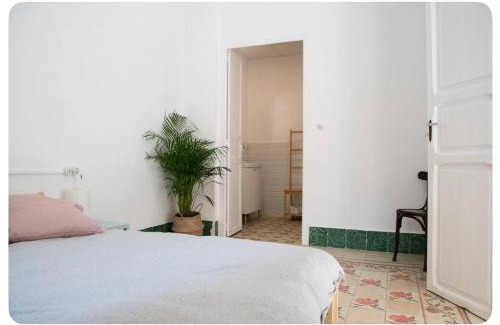 En Corts House | Habitación con Baño privado 1 cama de matrimonio