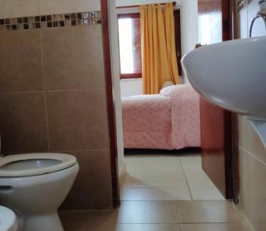 Parana House | Habitación con baño privado hasta 4 personas