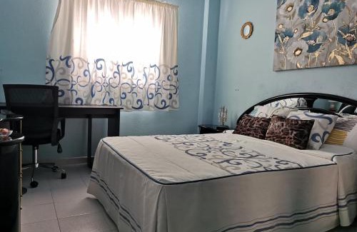 Galdar House | Habitación con baño privado