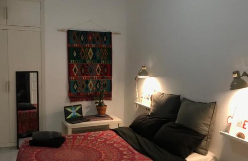 Exhibition House | Habitación con encanto en la Alameda