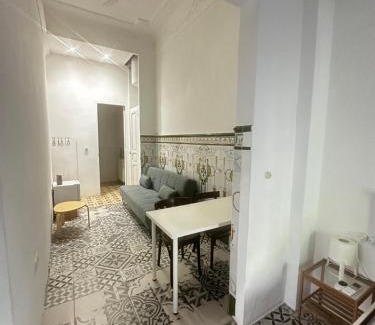 En Corts House | Habitación doble en Ruzafa con baño privado