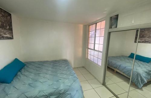 Tijuana House | Habitación en departamento con vista a la ciudad