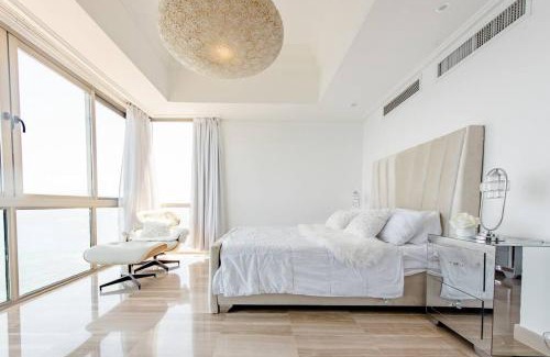 San Geronimo Apartment | Habitación Privada con vista al mar Ámbar, Malecon Santo Domingo