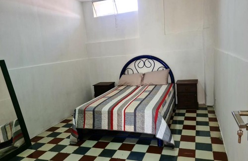 Atlixco House | Habitación privada en departamento céntrico (rojo)