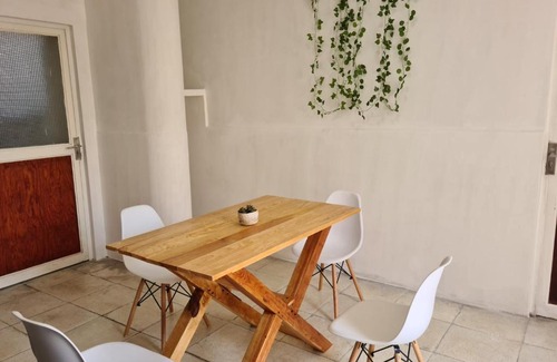 Atlixco House | Habitación privada en departamento céntrico (rojo)