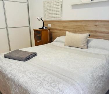 Santa Lucia House | Habitación Privada May con balcon