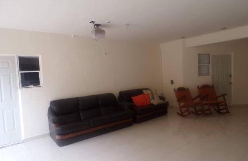 Hermosillo Apartment | Habitacion 11 independiente con mucha privacidad ,cerca del consulado , CAS , a 200 mts del vado del rio