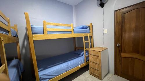 Data de Villamil House | Habitaciones en Shekinah House, Data de Villamil