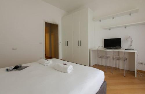 Porta Venezia Apartment | HACCA COLLECTION 3-BR Oasis in Porta Venezia