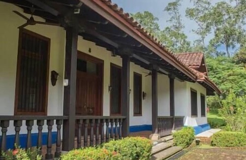 Parrita House | Hacienda el Porvenir