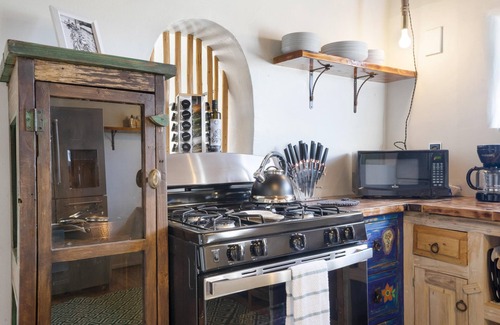Albuquerque House | Hacienda Escondida- Modern Southwest Relaxation