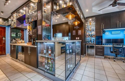 Playa Colorado Apartment | Hacienda Iguana Luxury Apartment with Pool & Golf