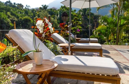 South Shore Hotel Area House | Hacienda Maria Elena - Jardin Intimo Dream Hecho Realidad